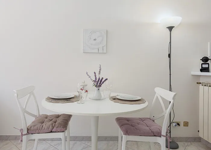 Appartement In Near Serravalle Outlet *