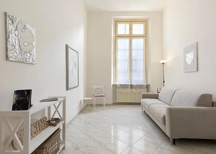 In Near Serravalle Outlet Appartement